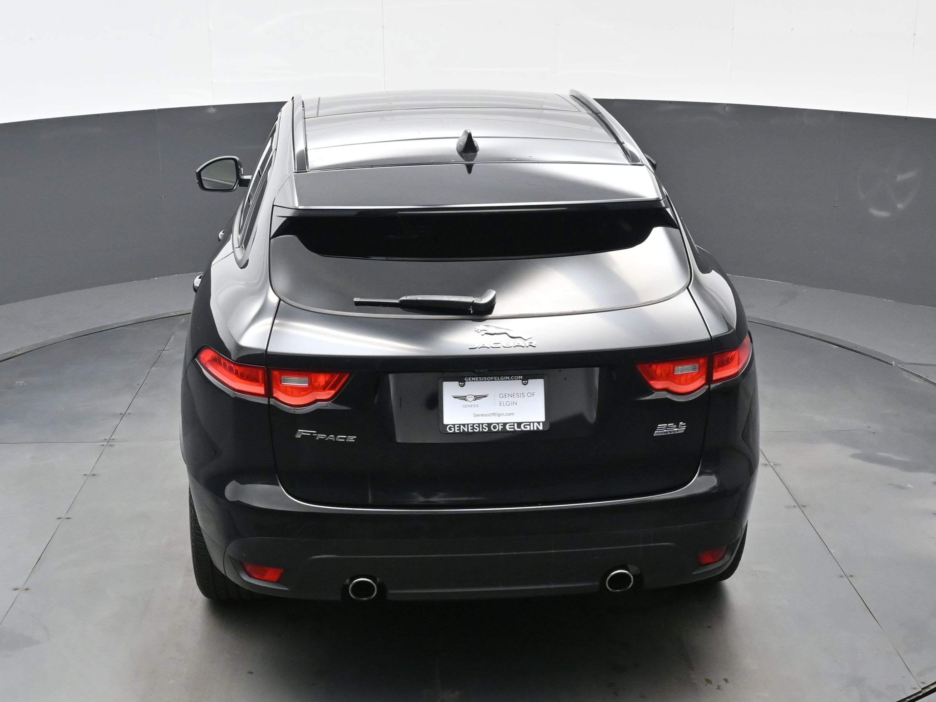 Used 2017 Jaguar F-PACE Premium image 41