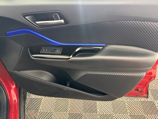Used 2020 Toyota C-HR XLE FWD image 24