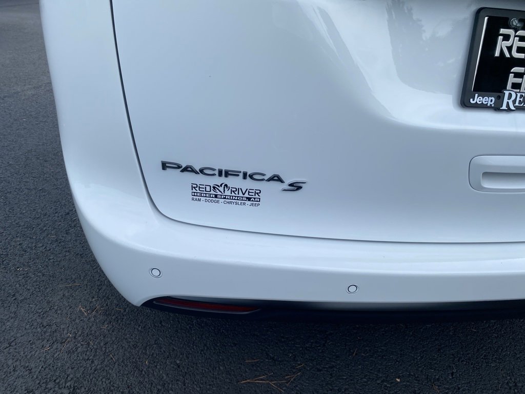 New 2026 Chrysler Pacifica Limited w/ S Appearance Package image 10