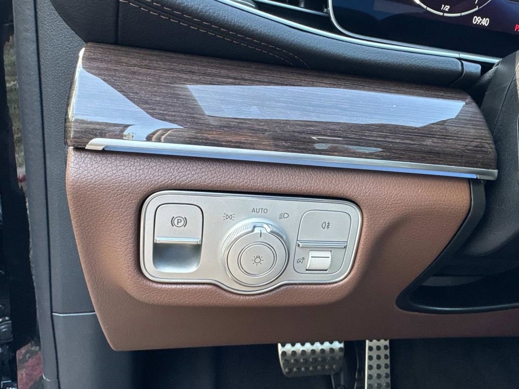 New 2026 Mercedes-Benz GLS 450 4MATIC image 30