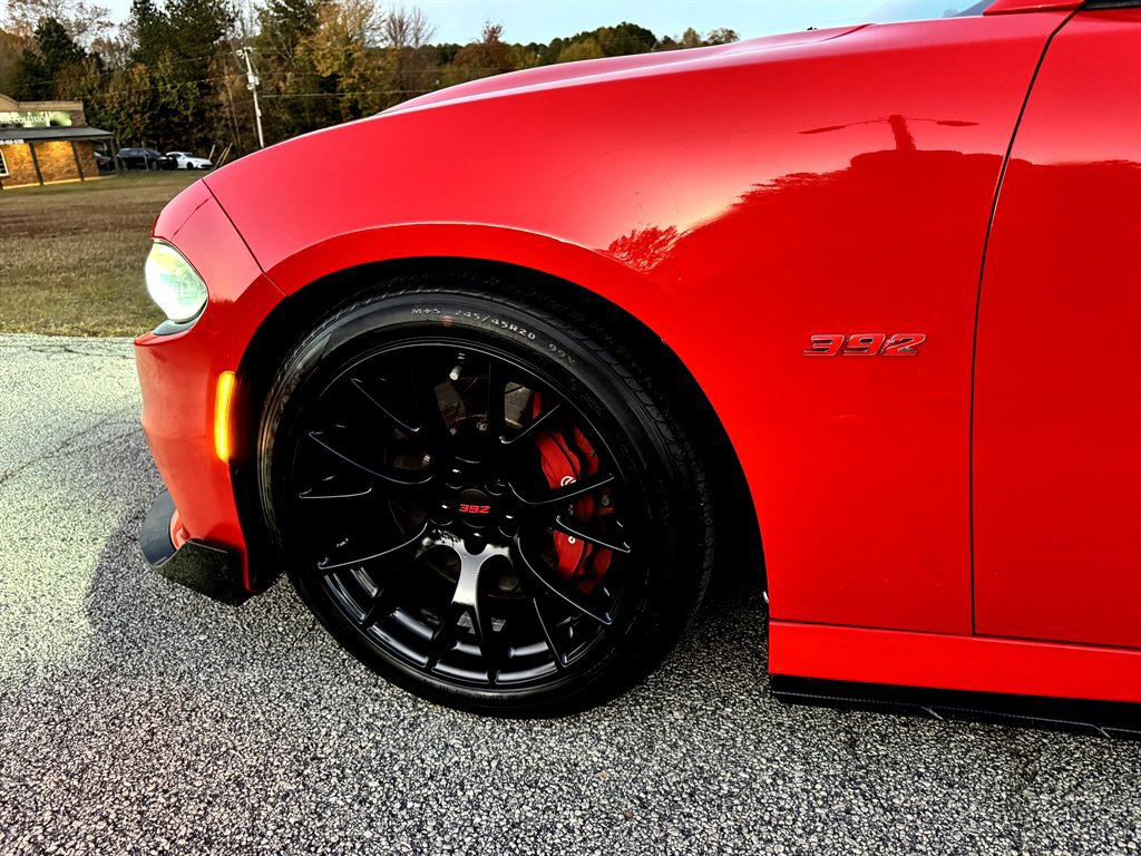 Used 2015 Dodge Charger SRT w/ Harman/Kardon Audio Group RWD image 14
