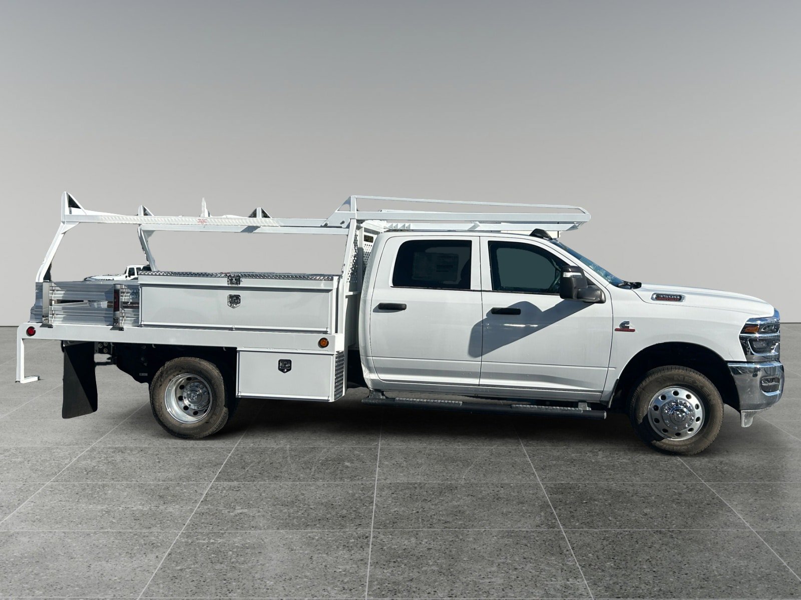 New 2025 RAM 3500 Tradesman w/ Chrome Appearance Group AWD/4WD image 6