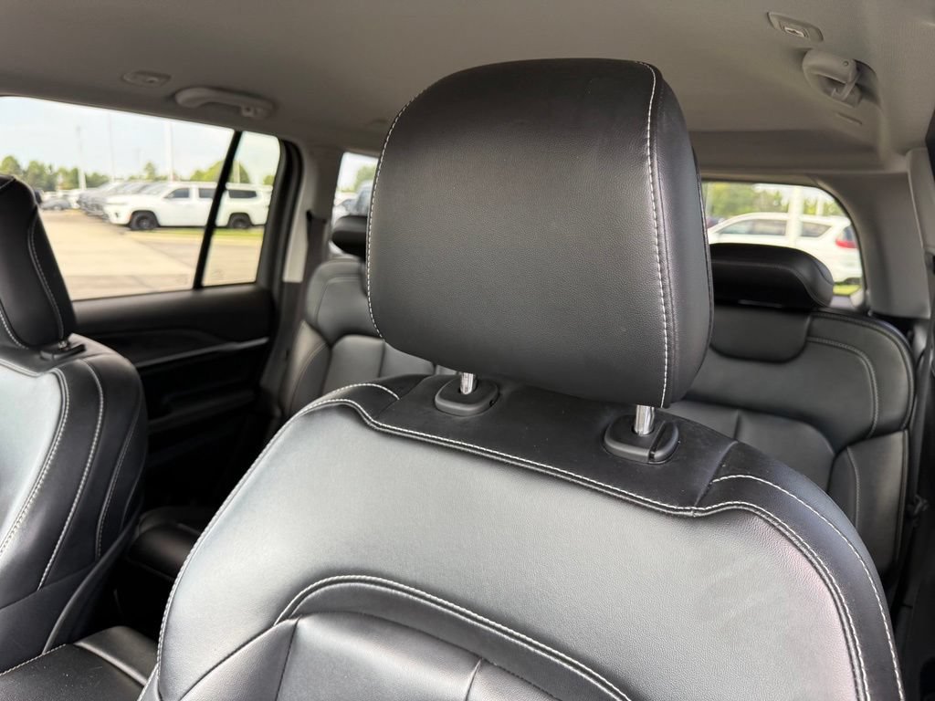 Used 2023 Jeep Grand Cherokee Limited RWD image 19