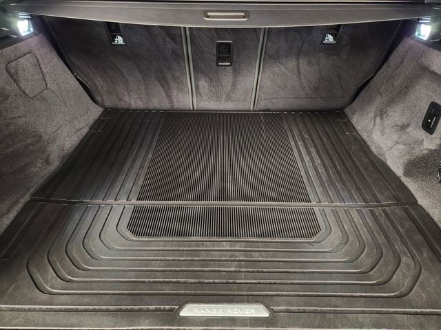 Used 2025 Land Rover Range Rover Sport Dynamic SE image 33