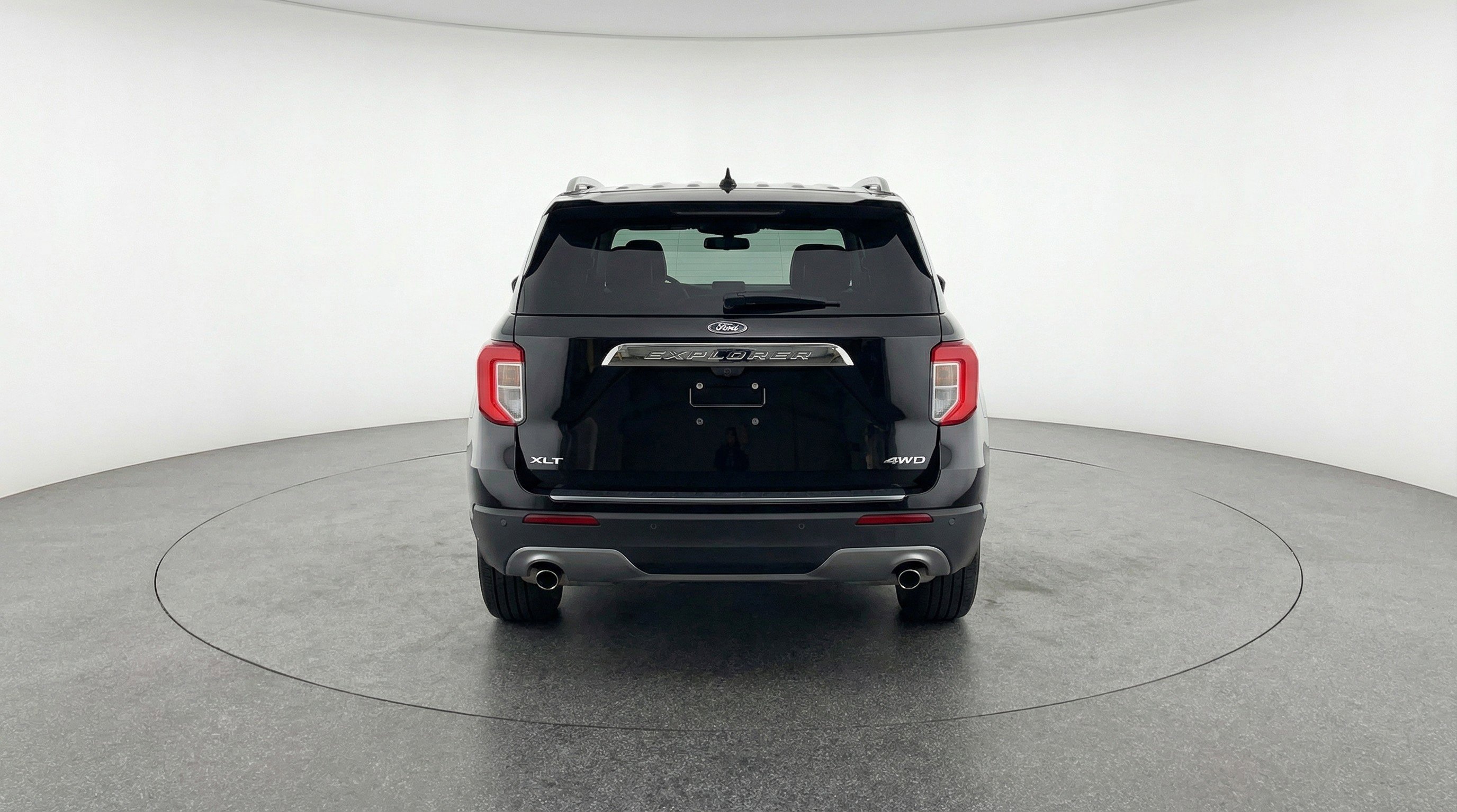 Used 2024 Ford Explorer Limited image 7