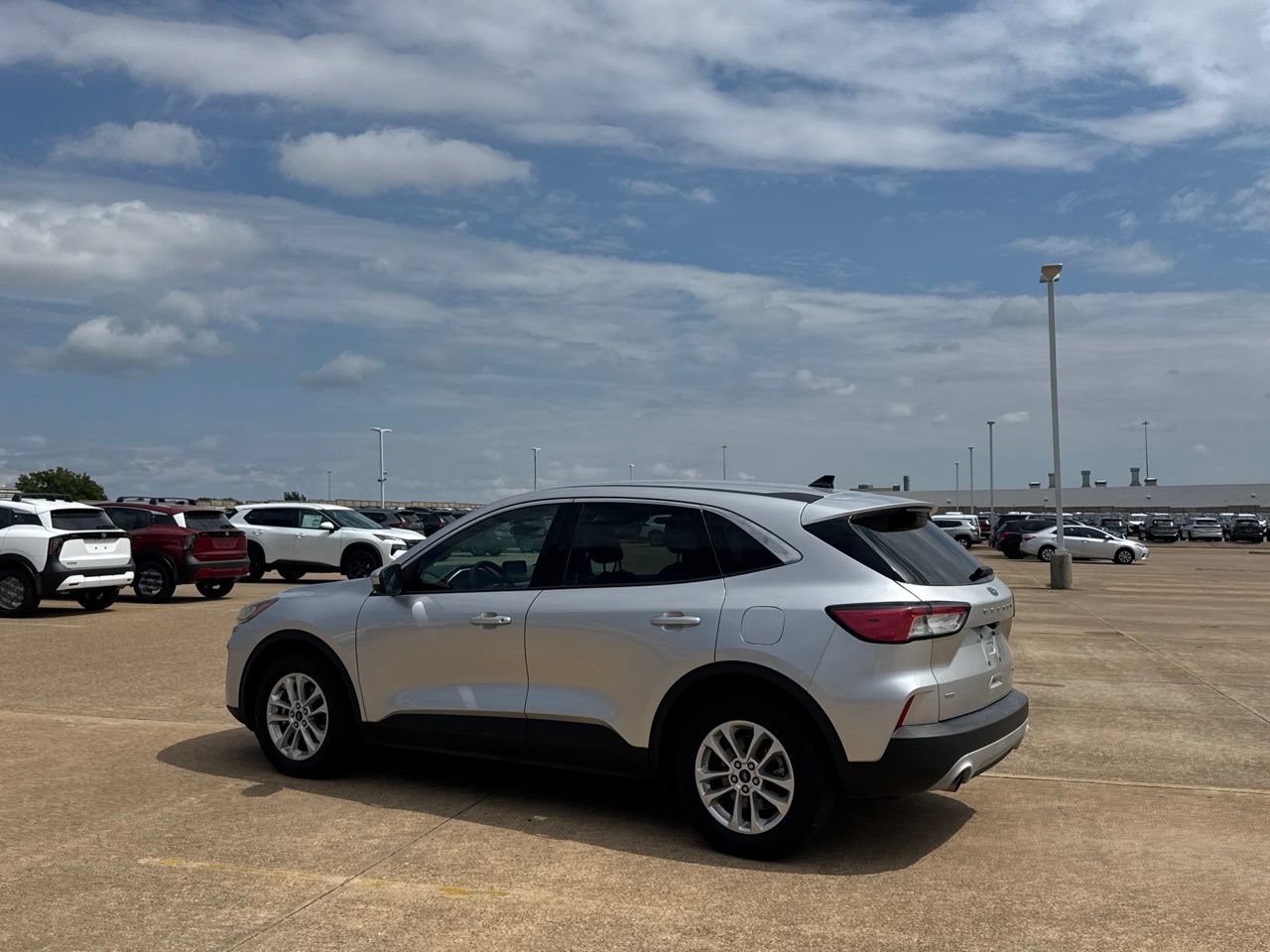 Used 2020 Ford Escape SE FWD image 19