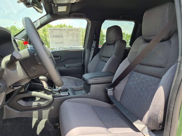 New 2026 Nissan Frontier SV w/ All-Weather Content Package AWD/4WD image 15