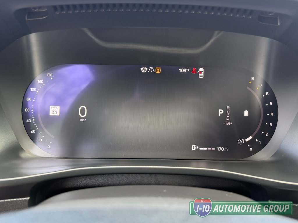 Used 2023 Volvo XC40 B4 Plus w/ Protection Package Premier FWD image 21