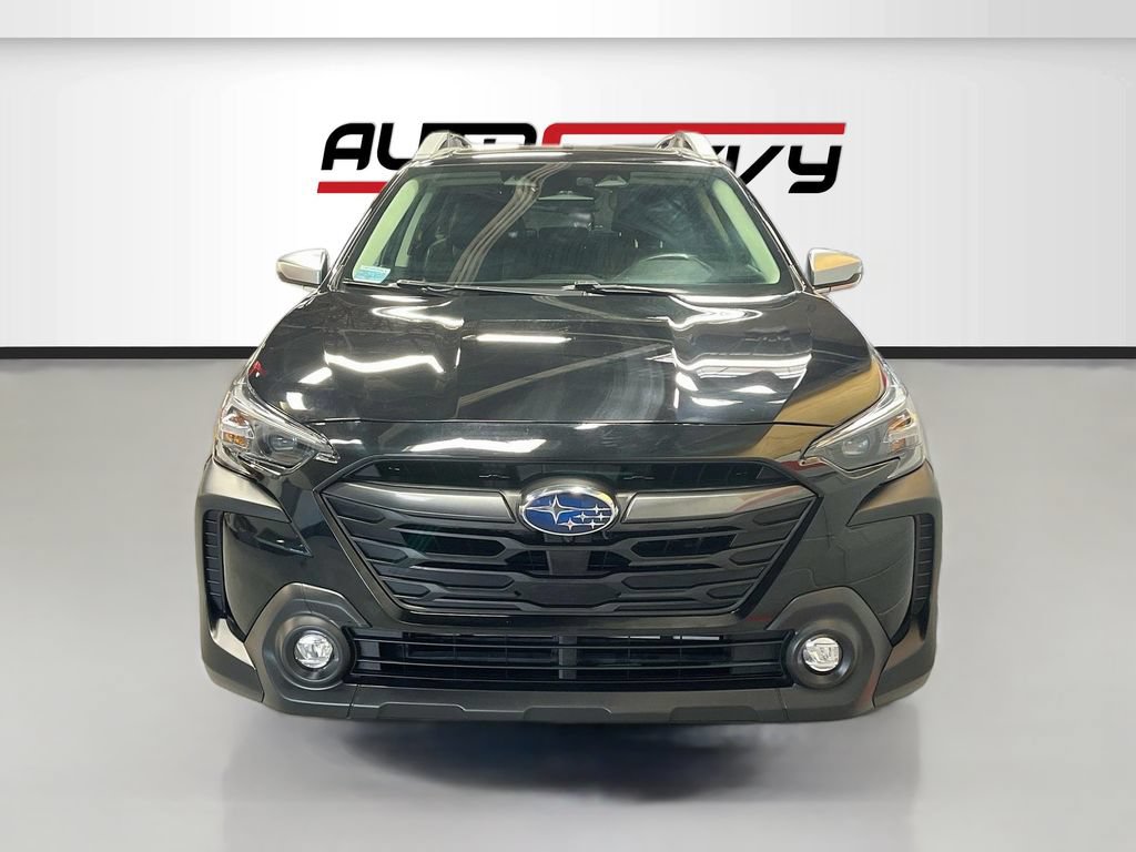Used 2024 Subaru Outback Touring XT AWD/4WD image 2