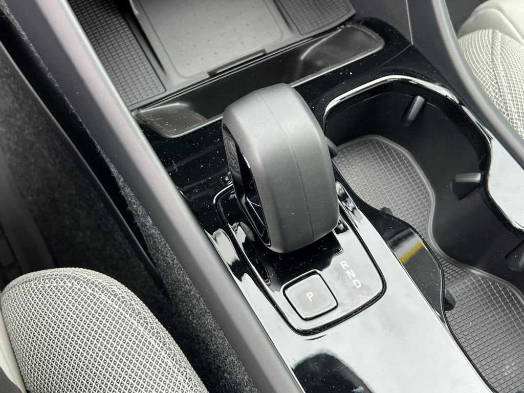 New 2026 Volvo EX40 Plus w/ Protection Package Premier image 25