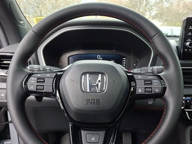 Certified 2025 Honda Pilot Black Edition image 21