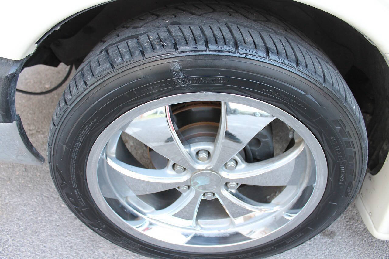Used 2006 Chevrolet Express 1500 RWD image 10