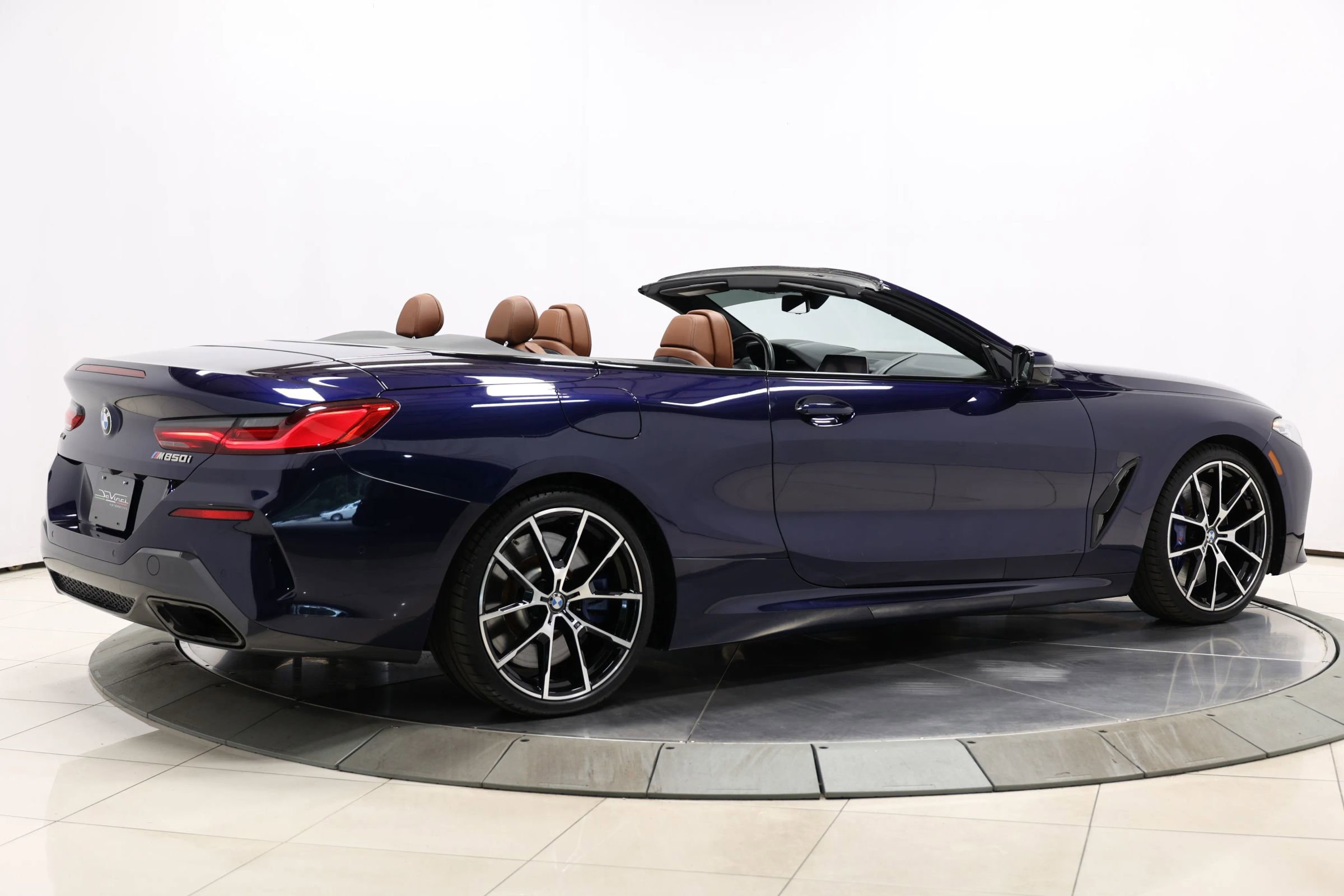 Used 2022 BMW M850i xDrive Convertible image 4