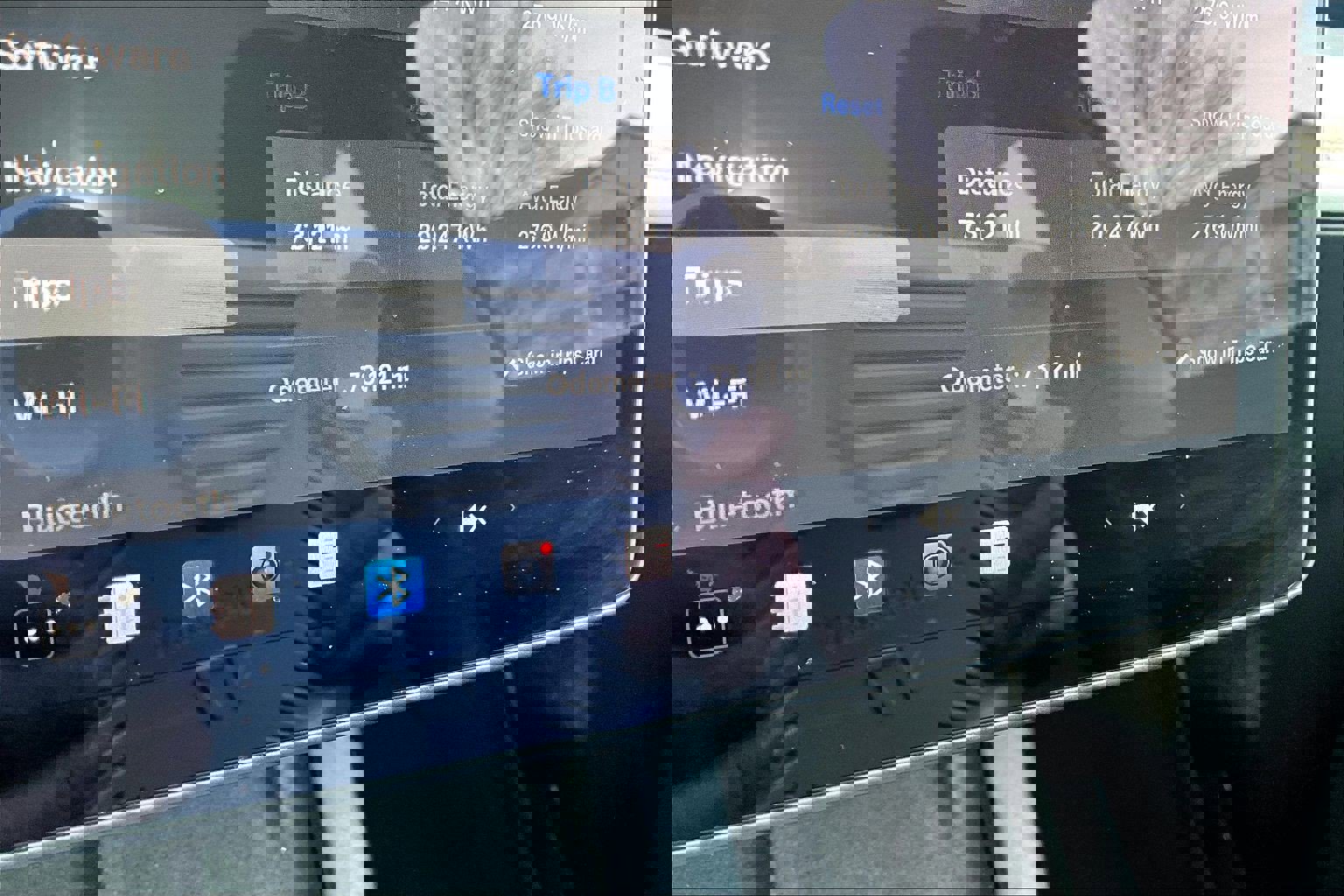 Used 2021 Tesla Model Y Long Range image 18