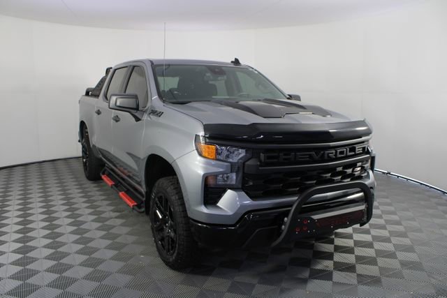 Used 2024 Chevrolet Silverado 1500 Custom Trail Boss w/ LPO, Dark Essentials Package image 24