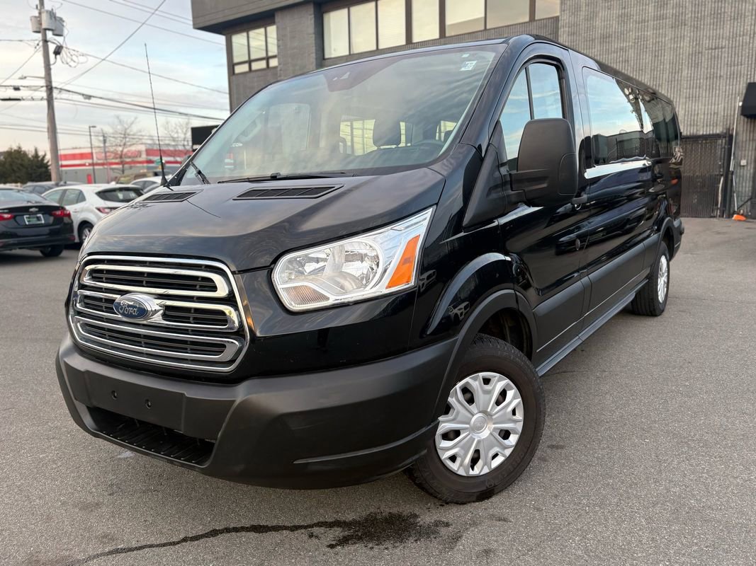 Used 2019 Ford Transit 350 XLT RWD image 1