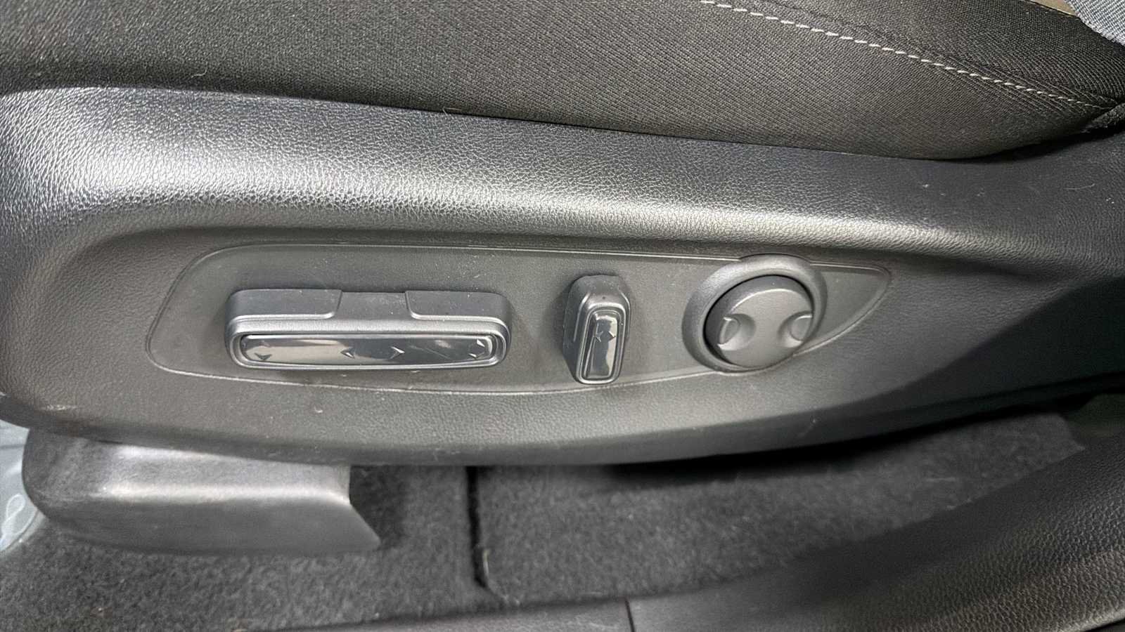 Used 2024 Honda CR-V EX image 14