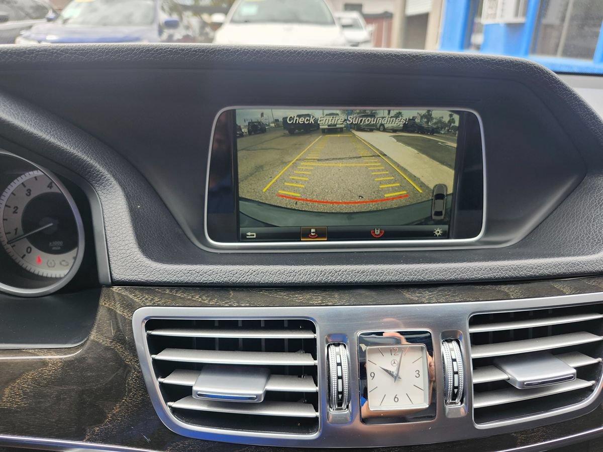 Used 2016 Mercedes-Benz E 350 Sedan w/ Premium Package image 23