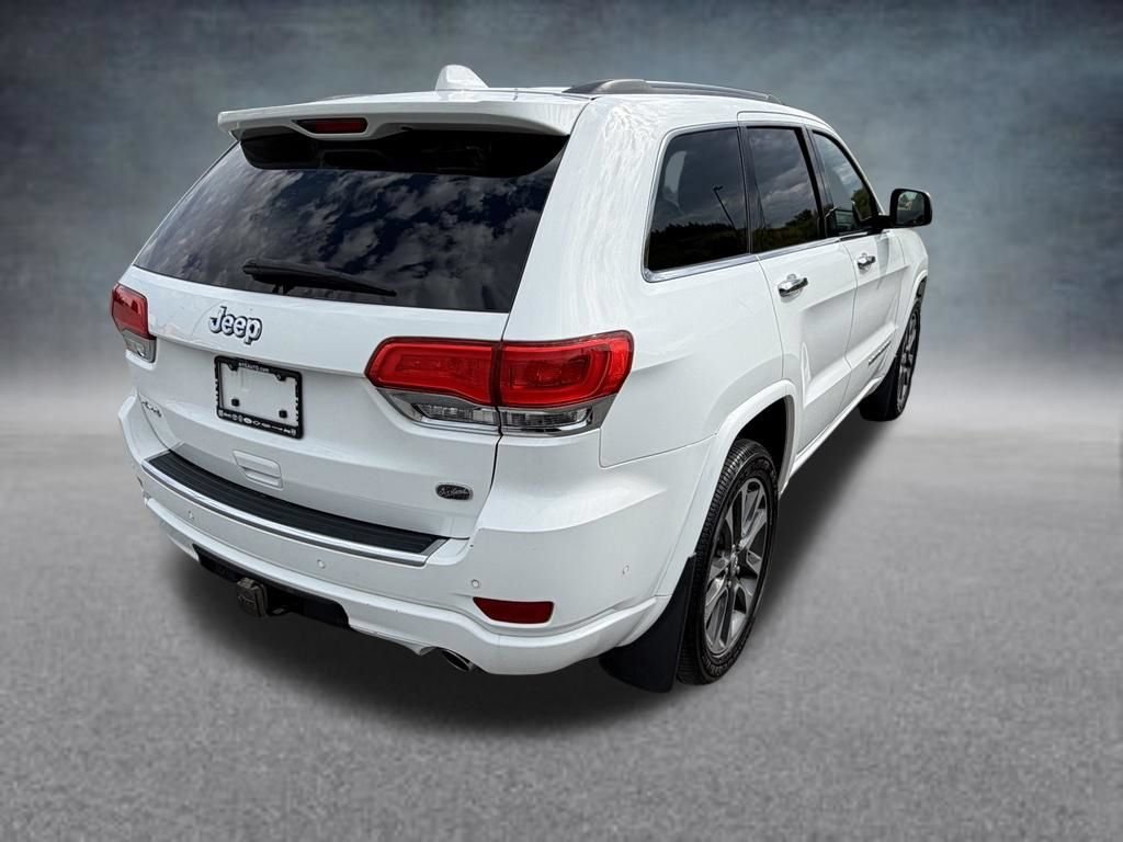 Used 2017 Jeep Grand Cherokee Overland w/ Jeep Active Safety Group AWD/4WD image 5