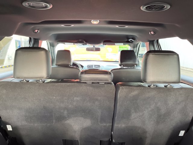 Used 2018 Ford Explorer XLT w/ Equipment Group 202A AWD/4WD image 32