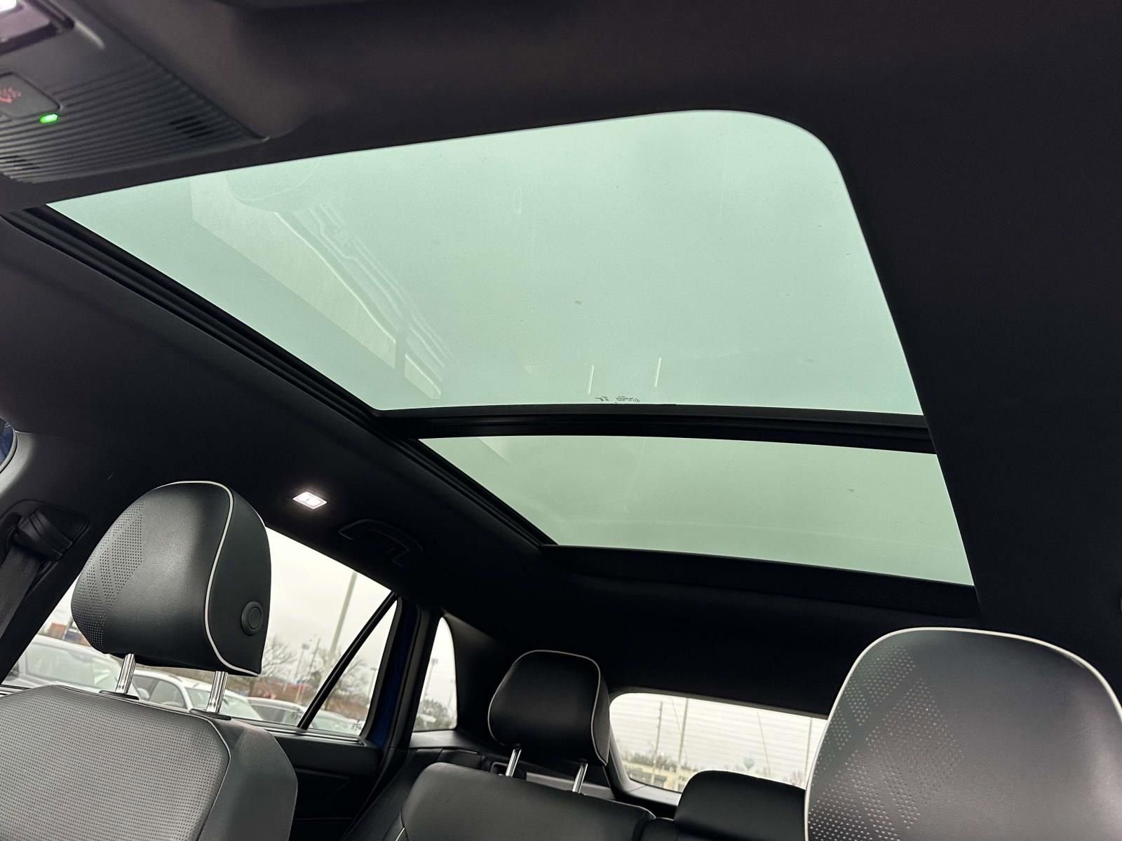 Certified 2025 Volkswagen Atlas Cross Sport SEL Premium R-Line image 18