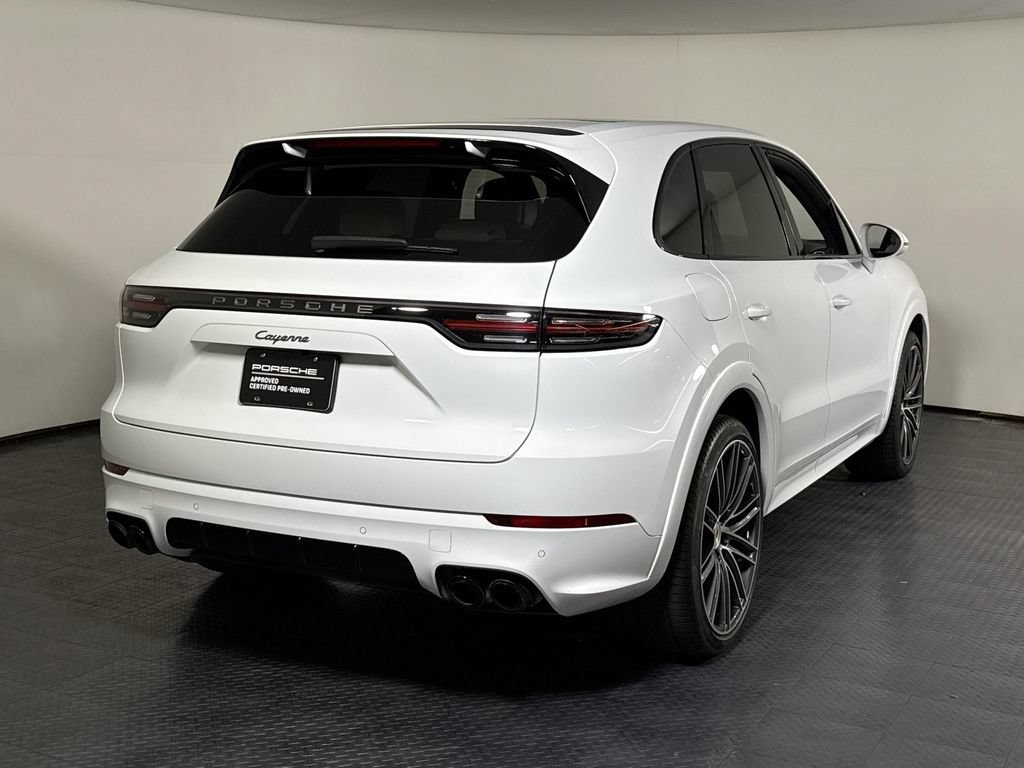 Certified 2023 Porsche Cayenne Platinum Edition AWD/4WD image 7
