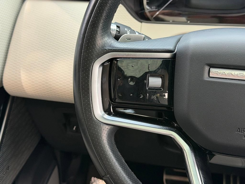 Used 2022 Land Rover Range Rover Velar R-Dynamic S AWD/4WD image 42