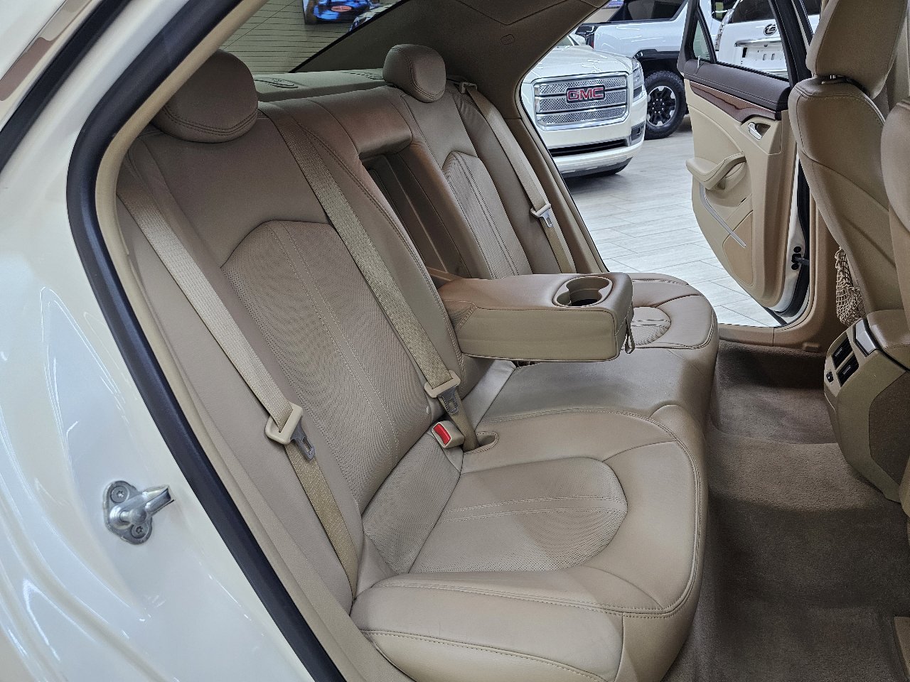 Used 2010 Cadillac CTS Luxury image 20