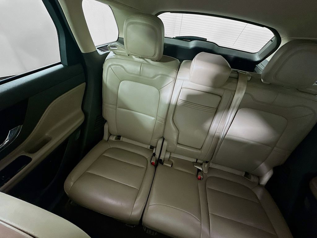 Used 2021 Lincoln Corsair FWD image 12