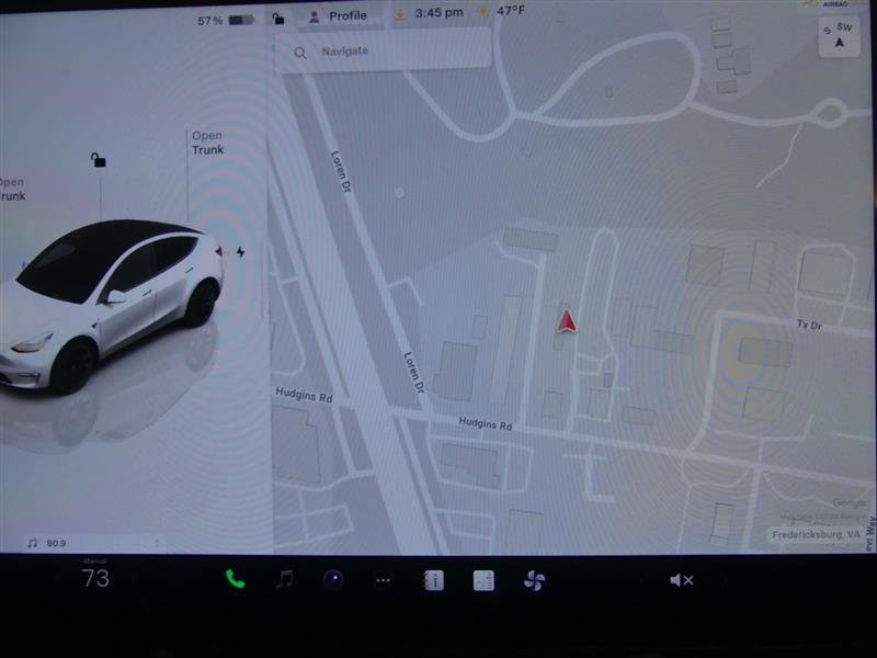Used 2023 Tesla Model Y AWD image 11