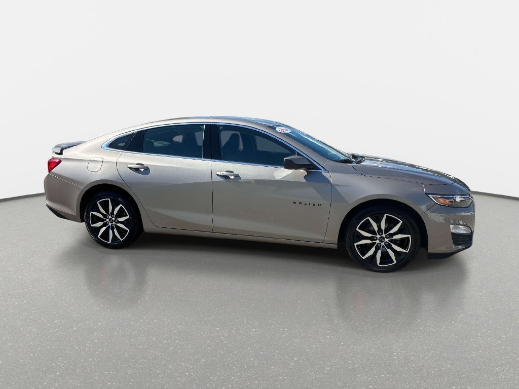 Used 2024 Chevrolet Malibu RS w/ LPO, Floor Liner Package FWD image 3