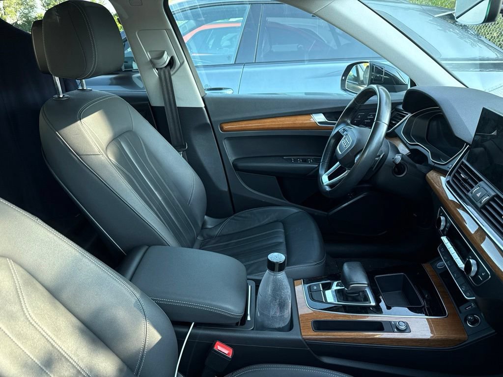 Used 2021 Audi Q5 e Premium w/ Convenience Package AWD/4WD image 5
