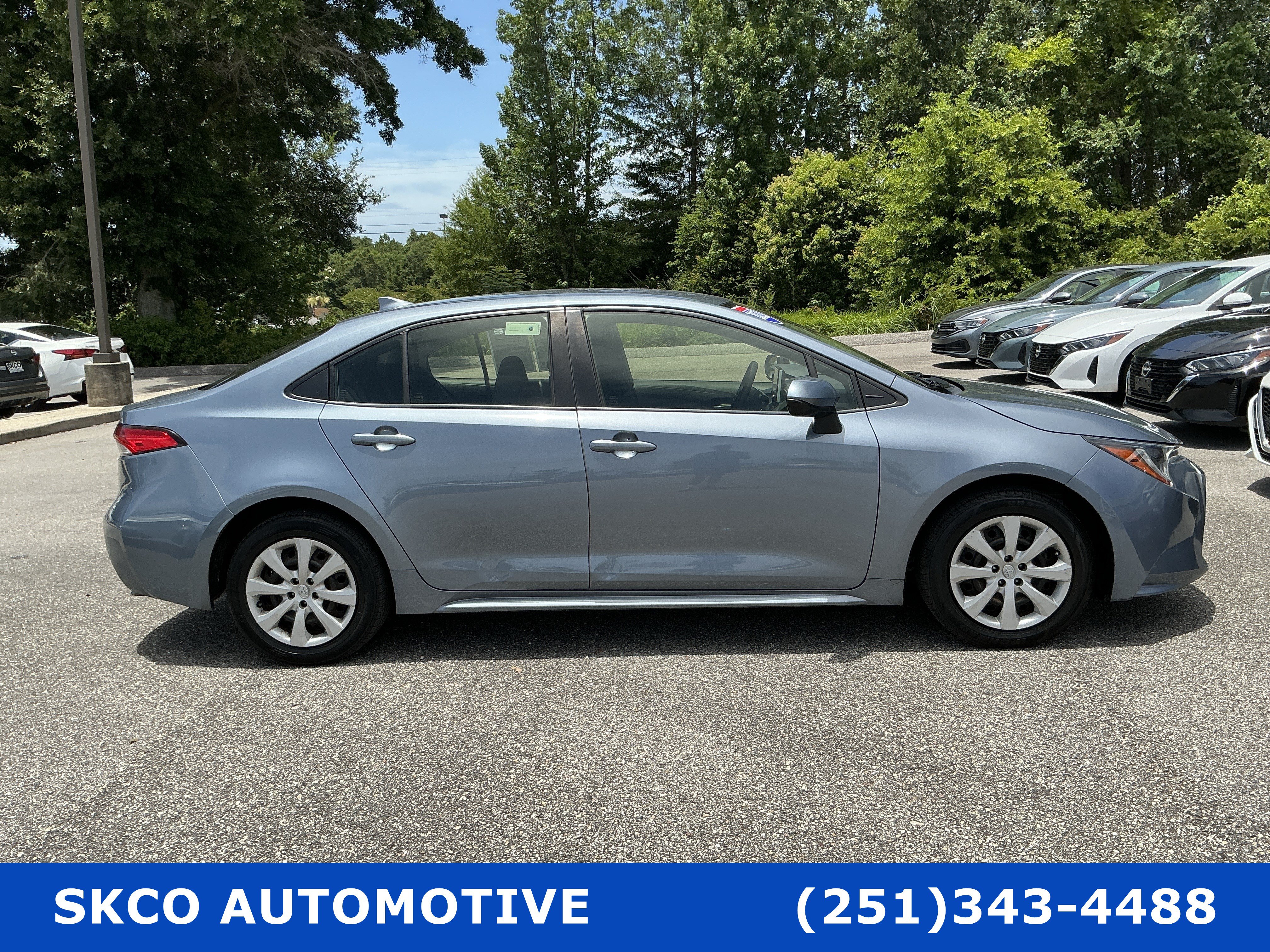 Used 2021 Toyota Corolla LE FWD image 6