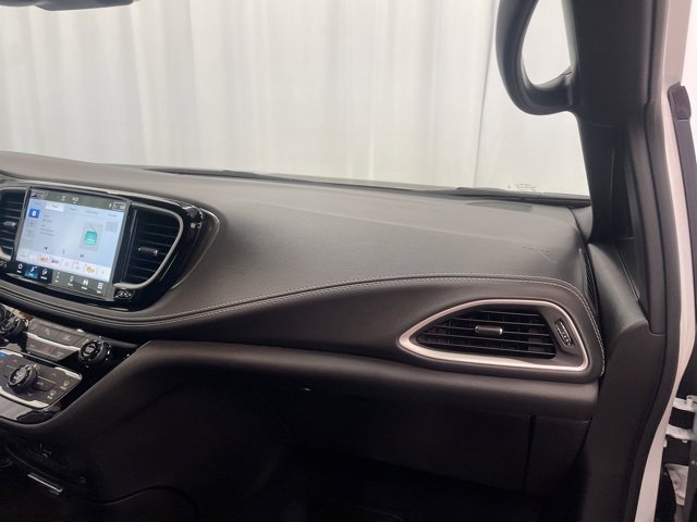 New 2026 Chrysler Pacifica Select image 28