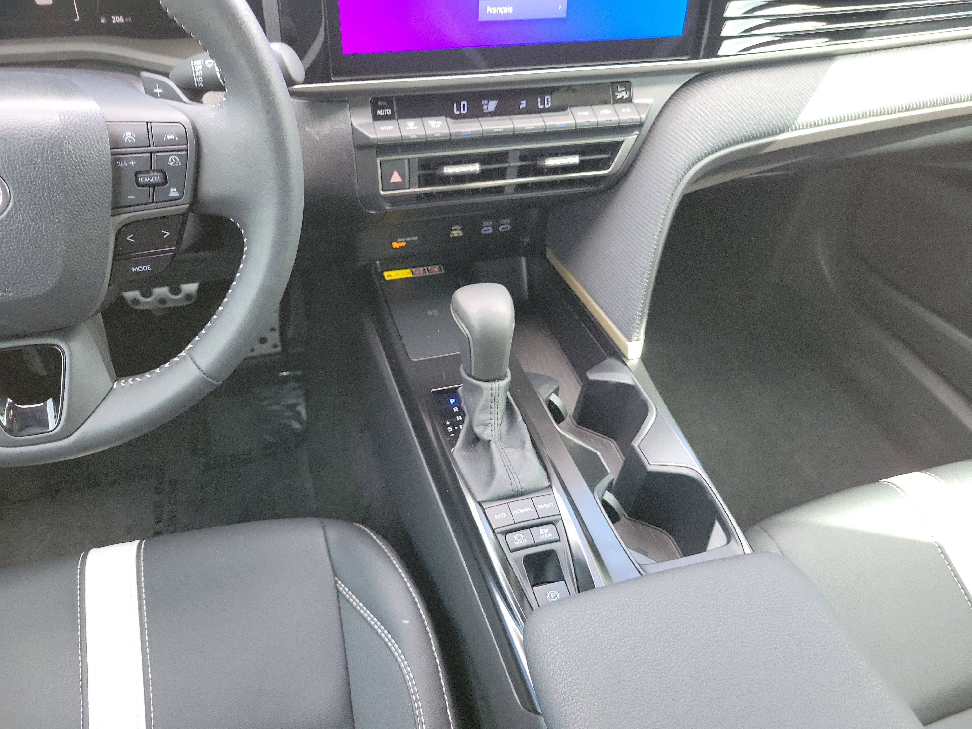 Used 2026 Toyota Camry SE w/ Multimedia Upgrade Package FWD image 19