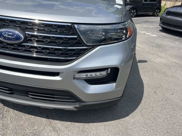 Used 2023 Ford Explorer XLT w/ Equipment Group 202A AWD/4WD image 11
