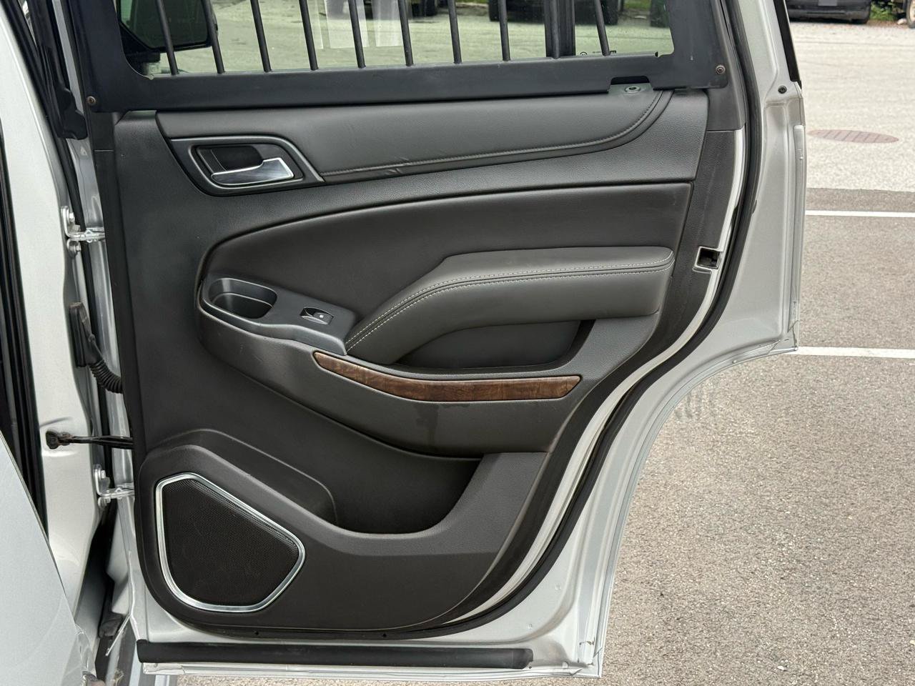 Used 2019 Chevrolet Tahoe 2WD w/ Remote Keyless Entry Package image 37