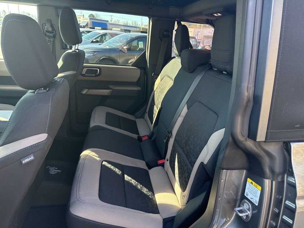 Used 2023 Ford Bronco Wildtrak image 14