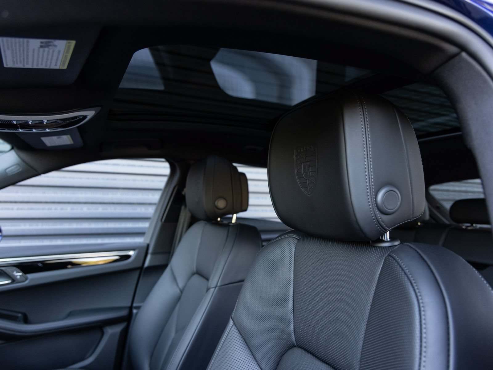 Certified 2026 Porsche Macan AWD/4WD image 24
