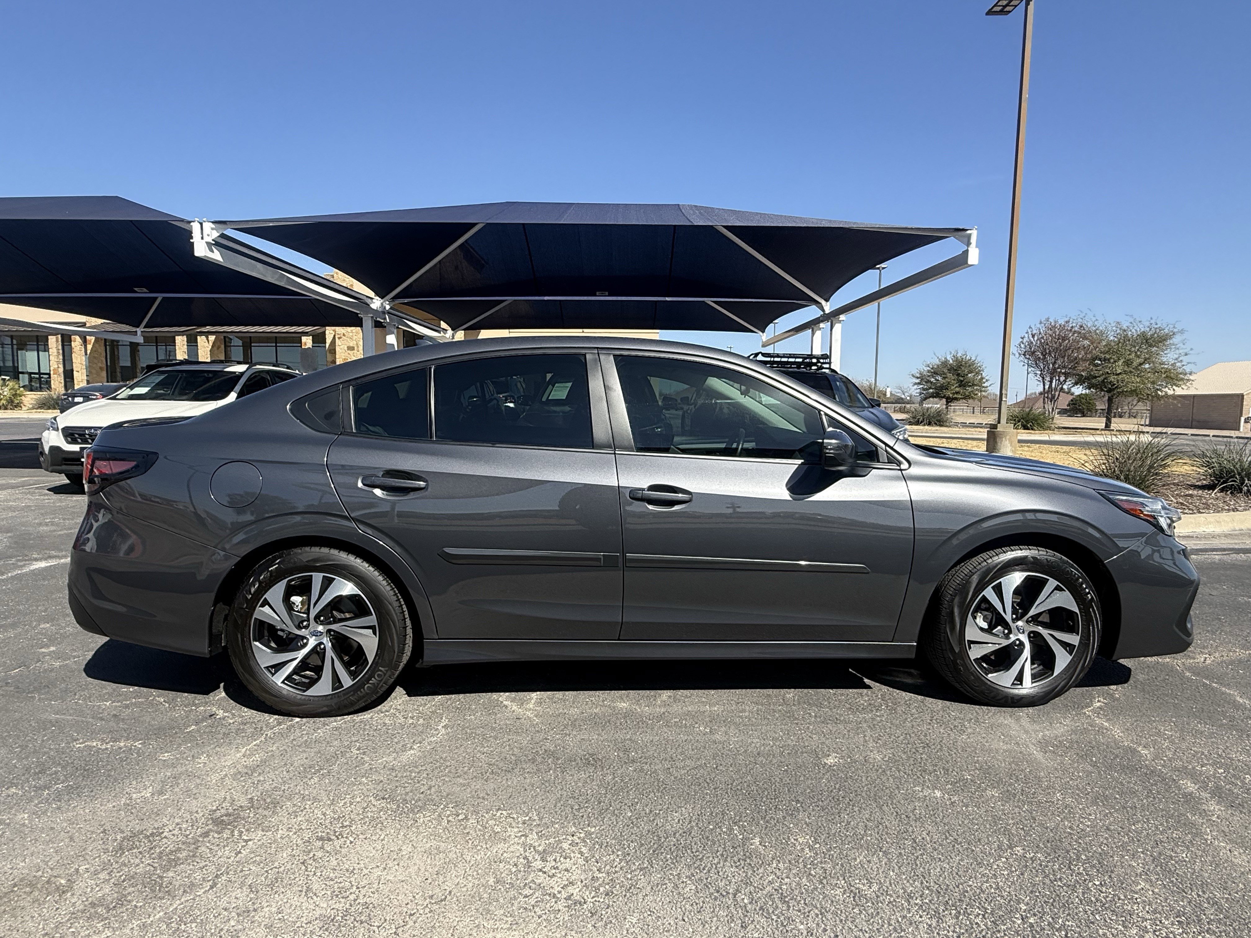 Used 2025 Subaru Legacy Premium image 8