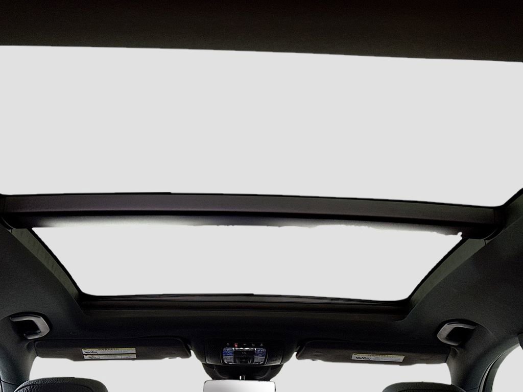 Used 2024 Mercedes-Benz GLS 450 4MATIC image 23