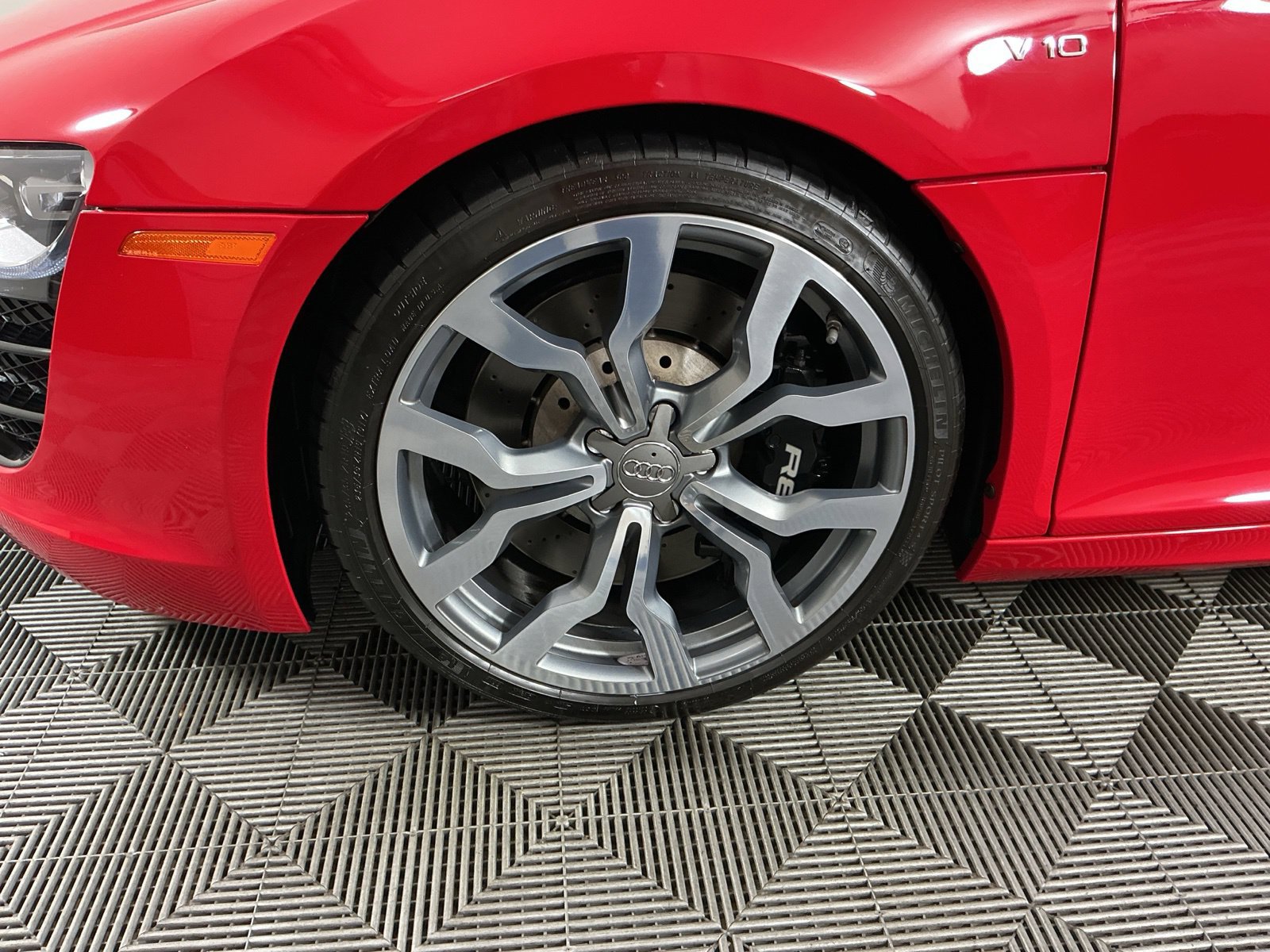 Used 2012 Audi R8 V10 AWD/4WD image 5