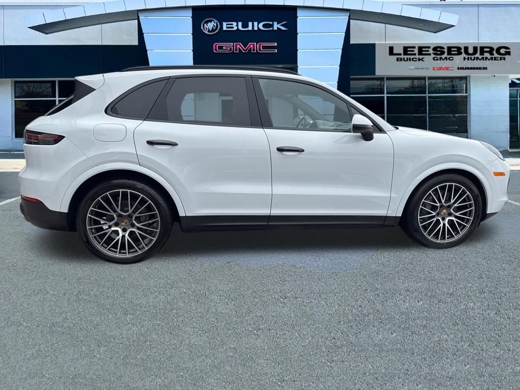 Used 2022 Porsche Cayenne S AWD/4WD image 8