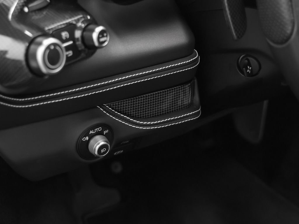 Certified 2022 Ferrari F8 Tributo RWD image 48