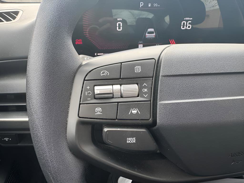 Used 2025 Kia K4 LXS image 23