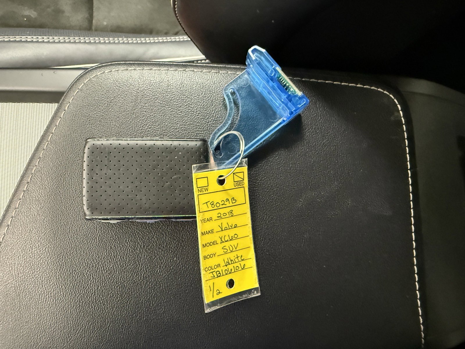 Used 2018 Volvo XC60 T6 R-Design w/ Convenience Package image 29