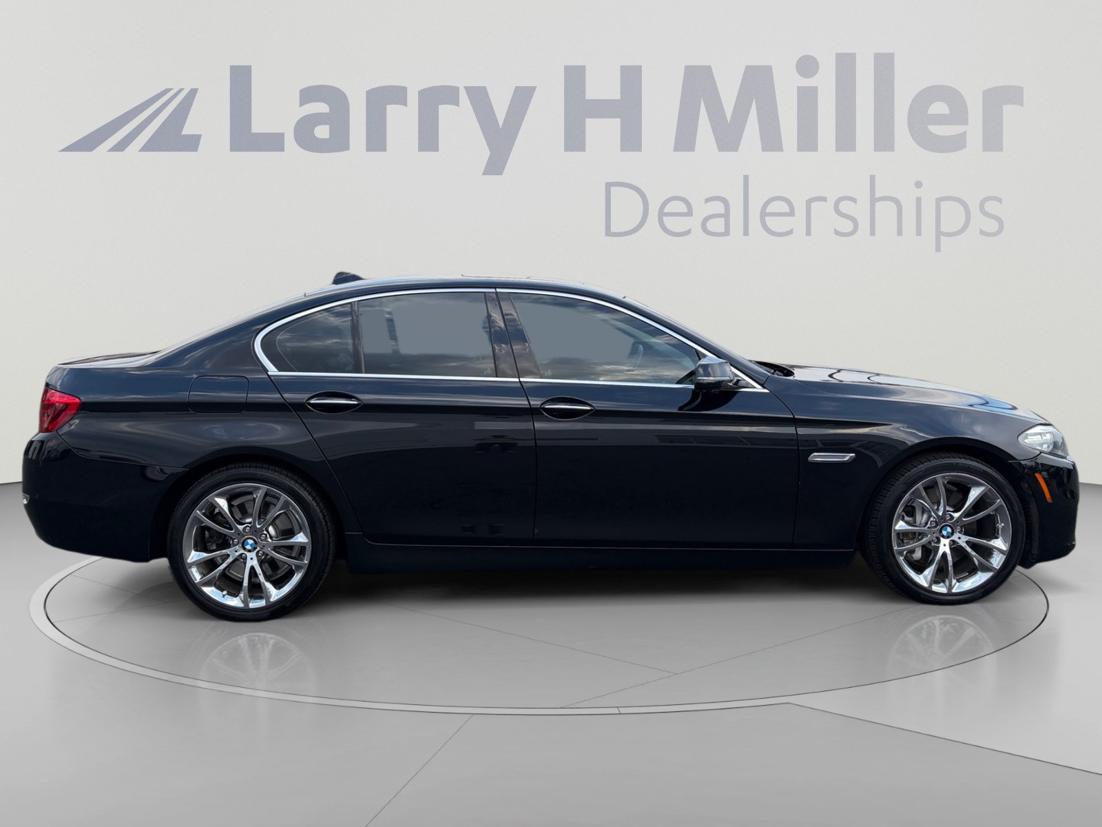 Used 2014 BMW 535i xDrive Sedan AWD/4WD image 6