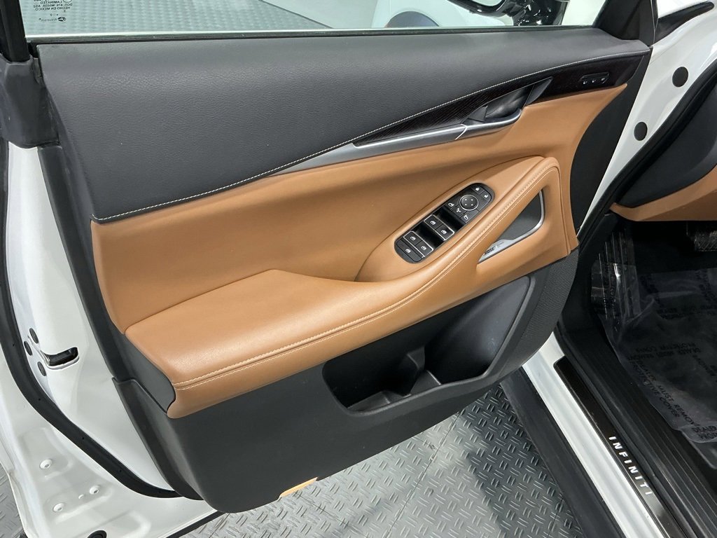 Used 2023 INFINITI QX60 Sensory w/ Vision Package image 34