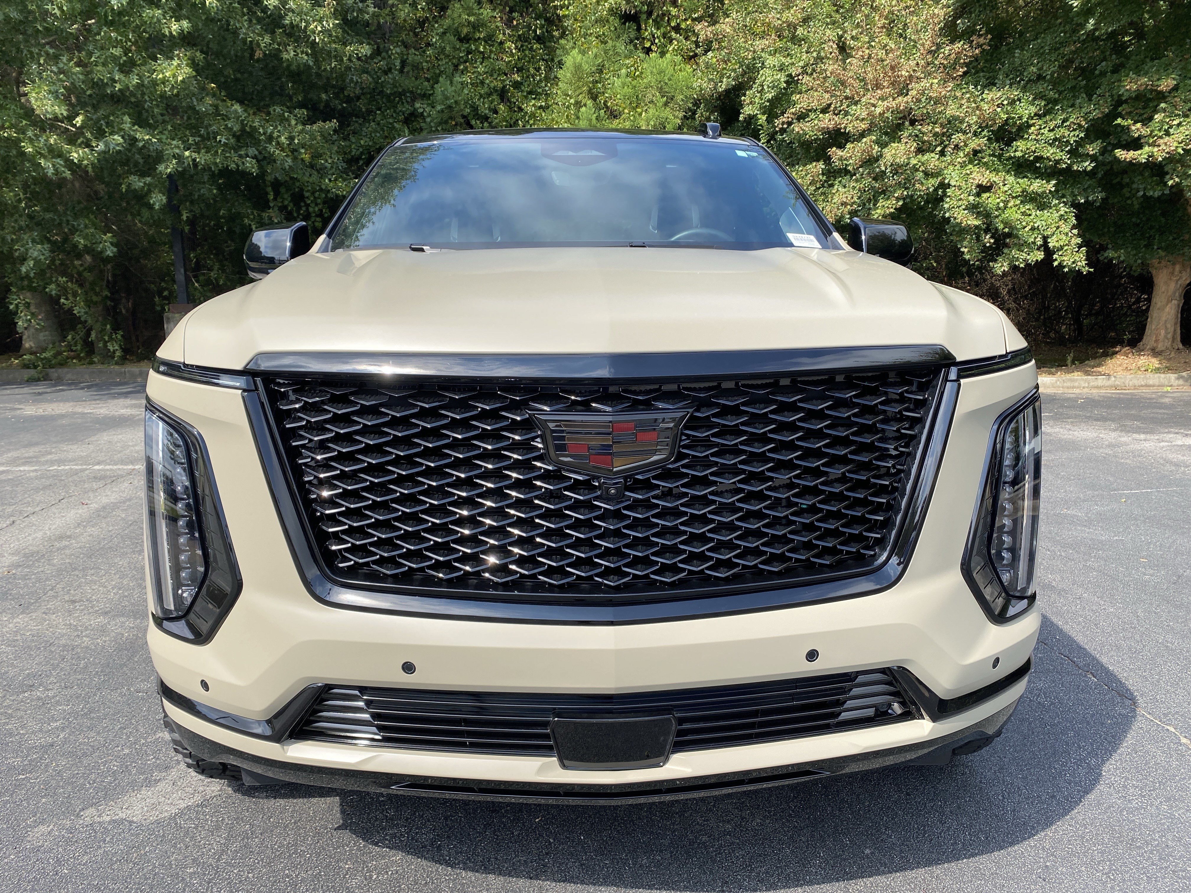 Used 2025 Cadillac Escalade Sport Platinum w/ LPO, Floor Liner Package AWD/4WD image 3