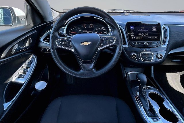 Used 2024 Chevrolet Malibu LT FWD image 8